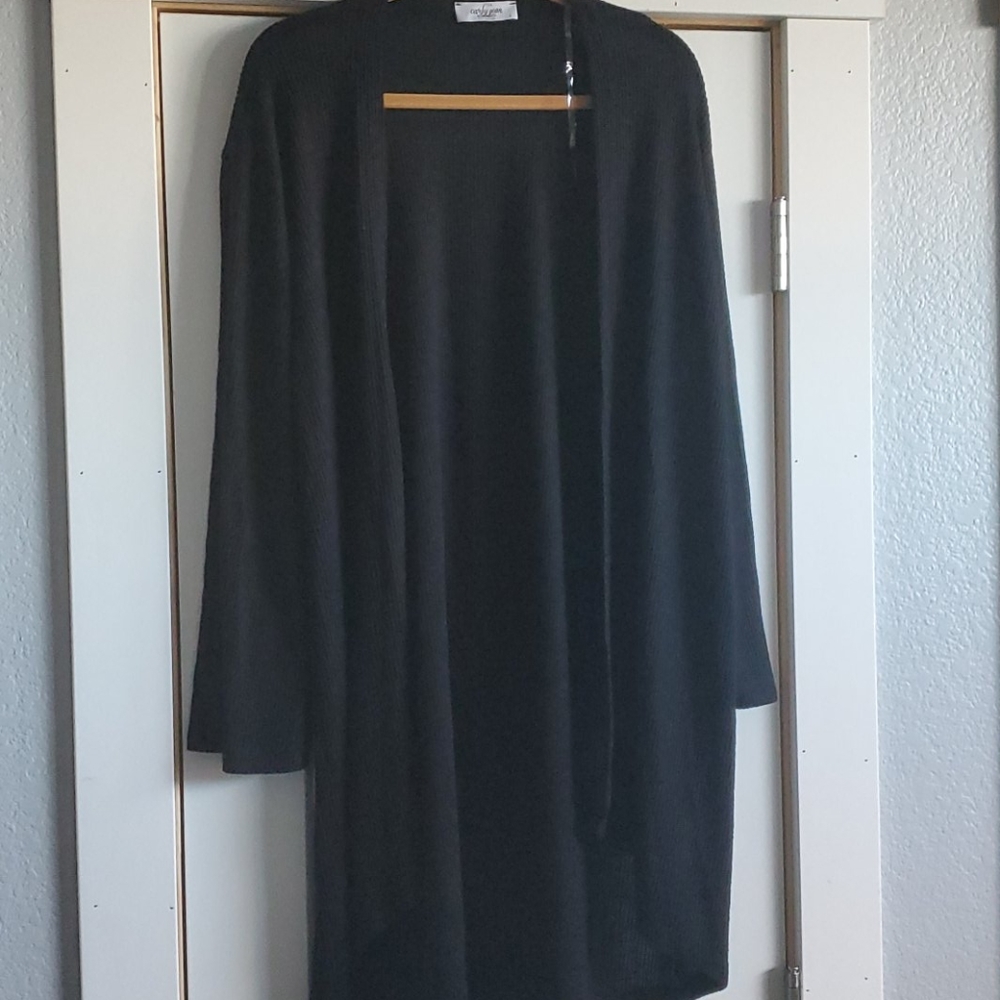 Carly Jean Los Angeles lightweight cardigan